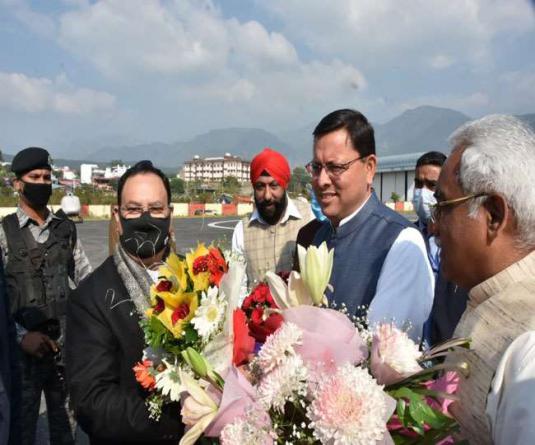 मुख्यमंत्री पुष्कर सिंह धामी ने भारतीय जनता पार्टी के राष्ट्रीय अध्यक्ष जे.पी. नड्डा के उत्तराखण्ड आगमन पर किया स्वागत