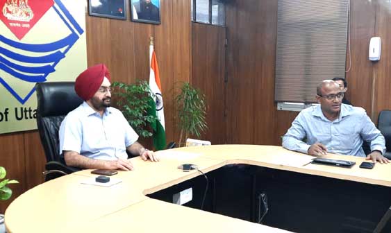 मुख्य सचिव डॉ० एस.एस. संधु ने किसान क्रेडिट कार्ड के सम्बन्ध में ली बैठक