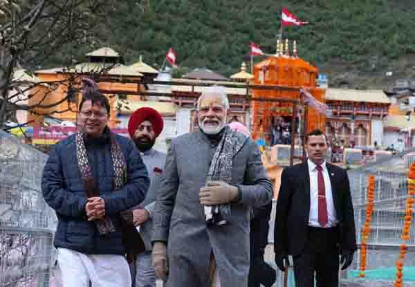 जहां भी घूमने जाएं अपने यात्रा खर्च का कम से कम 5 प्रतिशत स्थानीय उत्पादों पर खर्च करें- पीएम मोदी