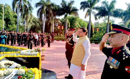 मुख्यमंत्री पुष्कर सिंह धामी ने सागर मध्य प्रदेश के सदर कैंट में महार रेजीमेंट के कार्यक्रमों में प्रतिभाग किया