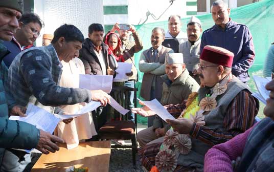 कैबिनेट मंत्री महाराज ने गोपेश्वर में 565.43 लाख रुपये की कई विकास योजनाओं का लोकार्पण और शिलान्यास किया