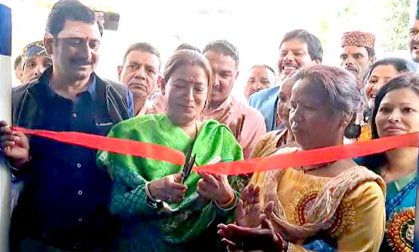 कैबिनेट मंत्री व सोमेश्वर विधायक ने किया प्रदर्शनी का शुभारंभ