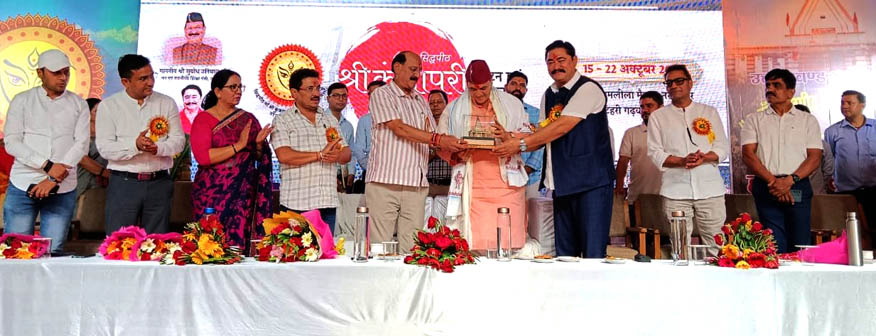 Cabinet Minister Premchand Aggarwal inaugurated the 47th Siddhapeeth Shri Kunjapuri Tourism and Development Fair.