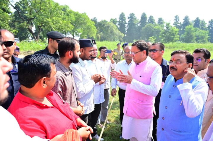 मुख्यमंत्री पुष्कर सिंह धामी ने खुरपिया फार्म में निर्माणाधीन एम्स सैटेलाइट सेन्टर का किया स्थलीय निरीक्षण